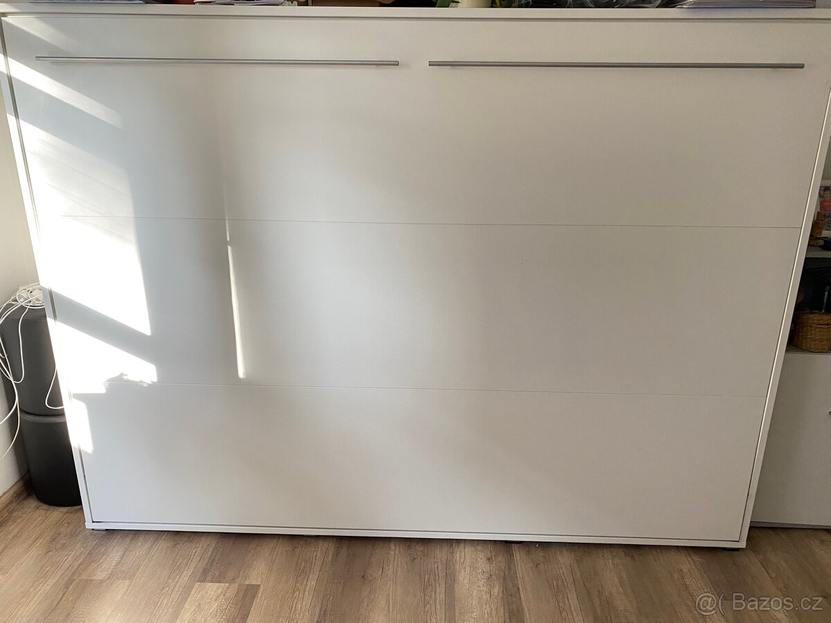 Skříňová postel 140/200