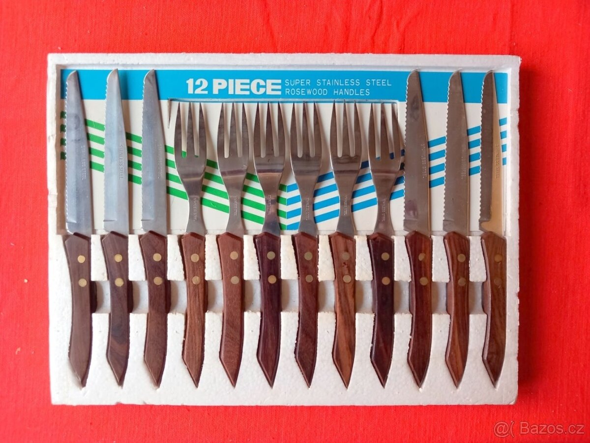 Souprava nerezových nožů a vidliček na steaky a pizzu
