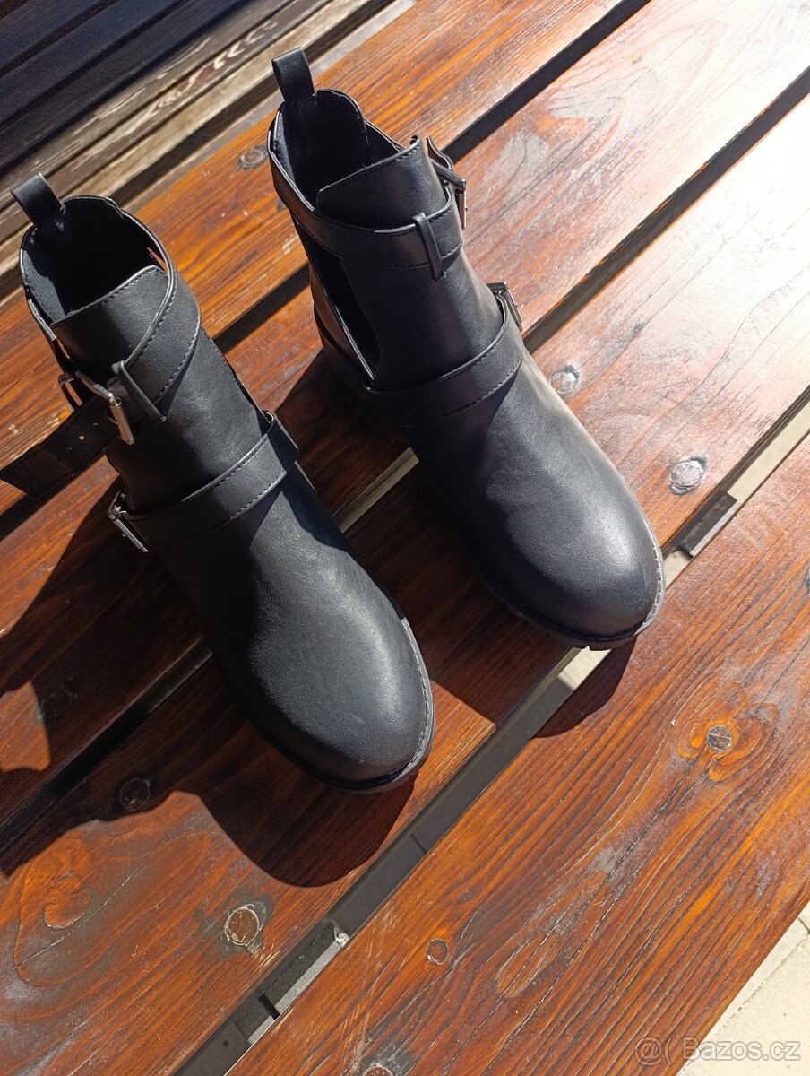Motorkářské dámské boty