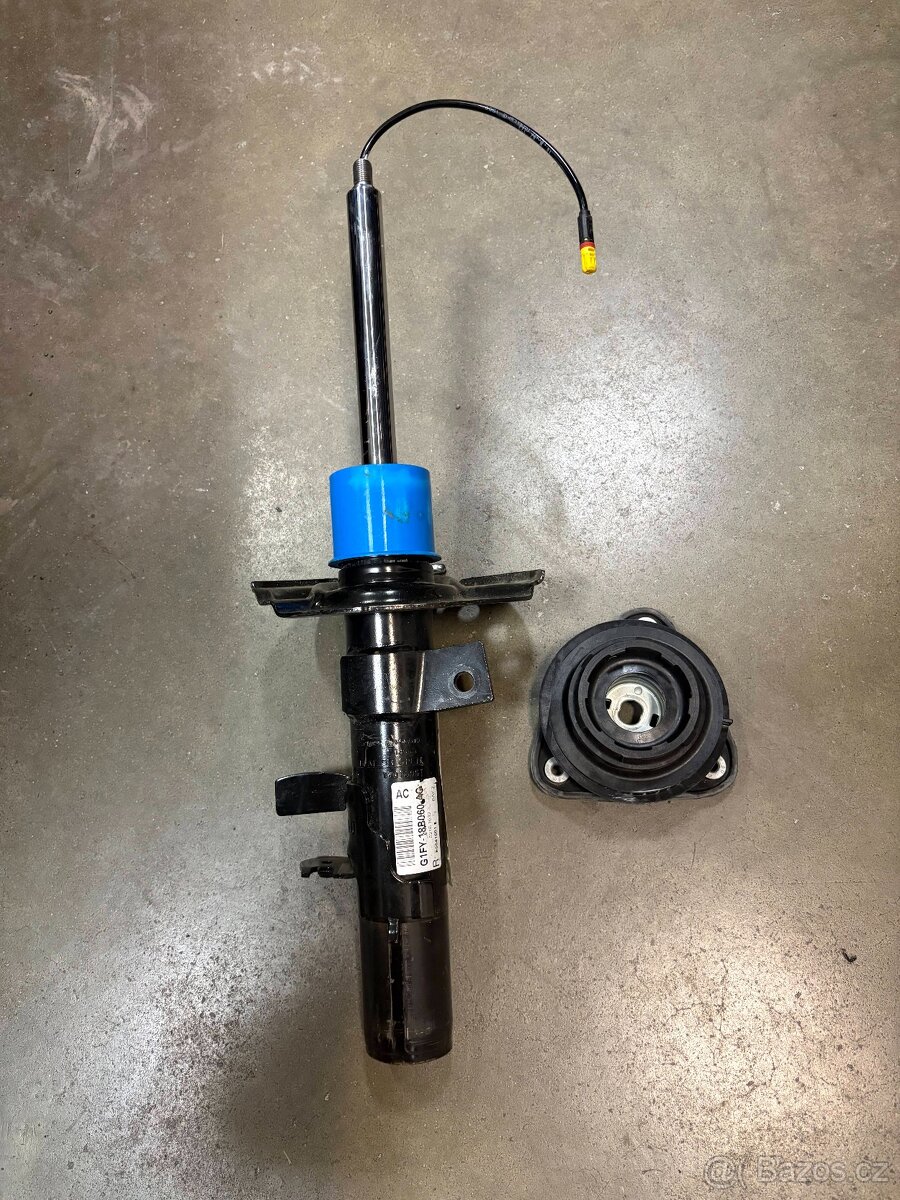 Přední tlumič - Ford Focus RS MK3