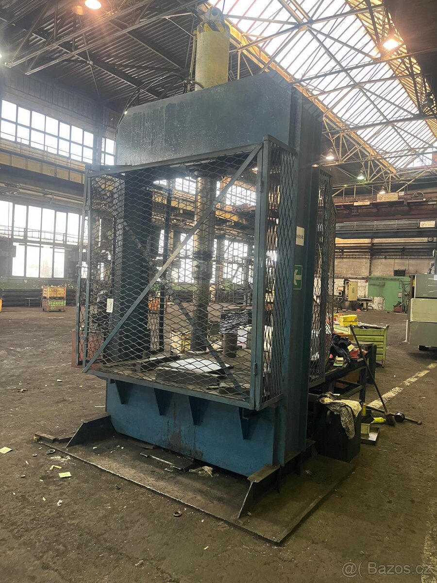 Hydraulický lis 150 T