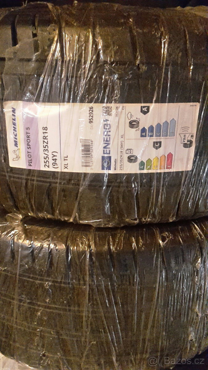 Michelin Pilot Sport 5 255/35 ZR 18