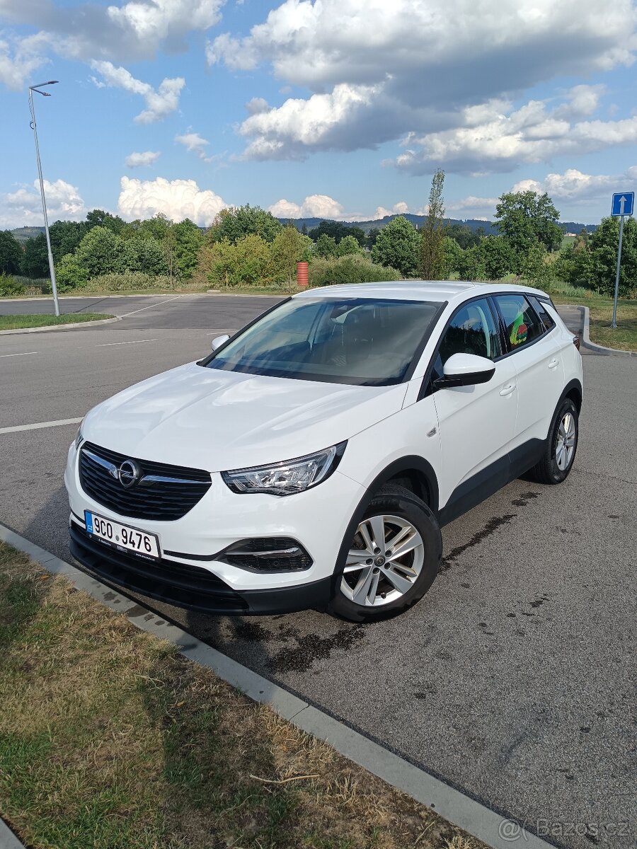 Prodám Opel Grandlan 1.majitel.