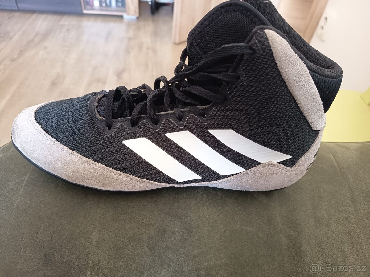 Boxerské boty adidas vel 44