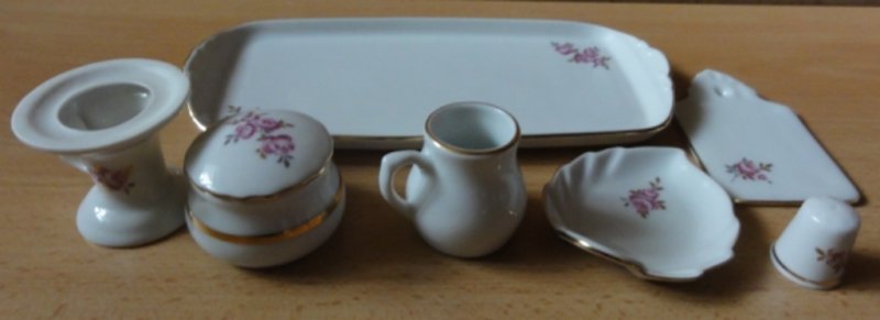 Růžový porcelán