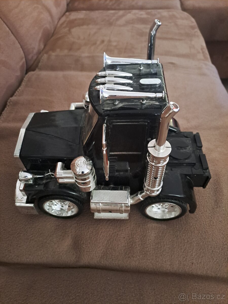 Retro budík, americký kamion Big Rig