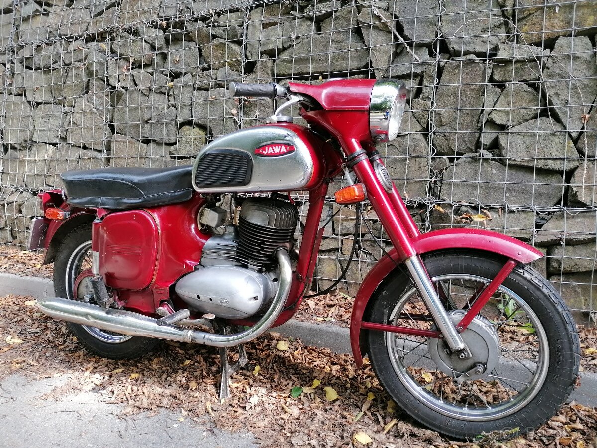 Jawa 250 /592