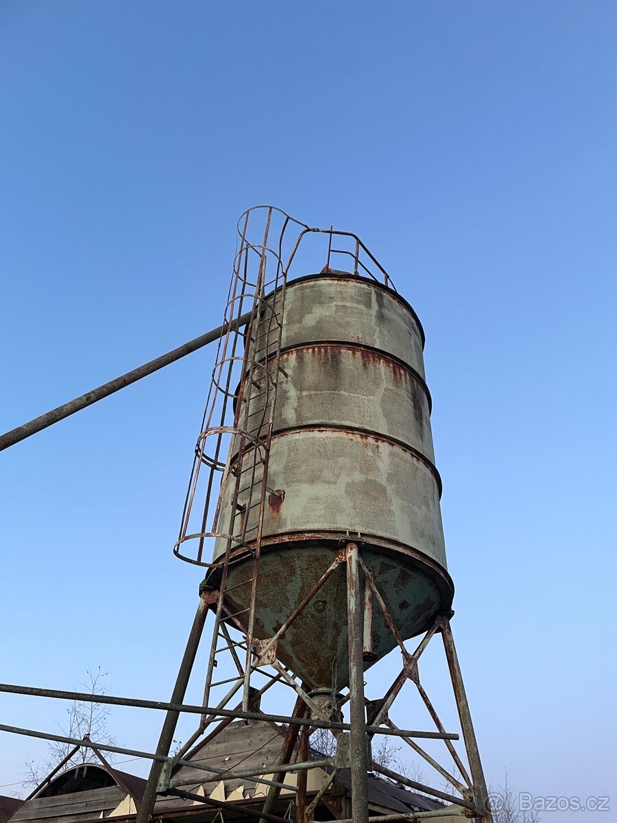 Prodám ocelové silo