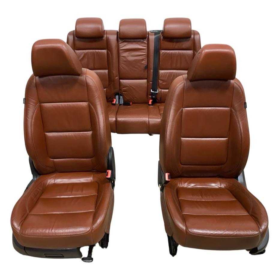 Sedačky hnědá kůže tera VW Tiguan 5N r.v. 2008
