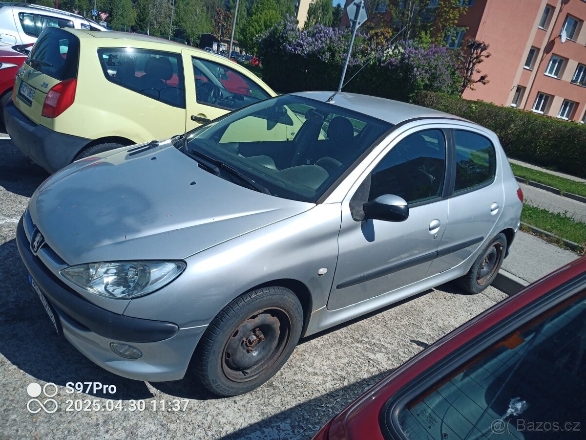 Peugeot 206 nafta
