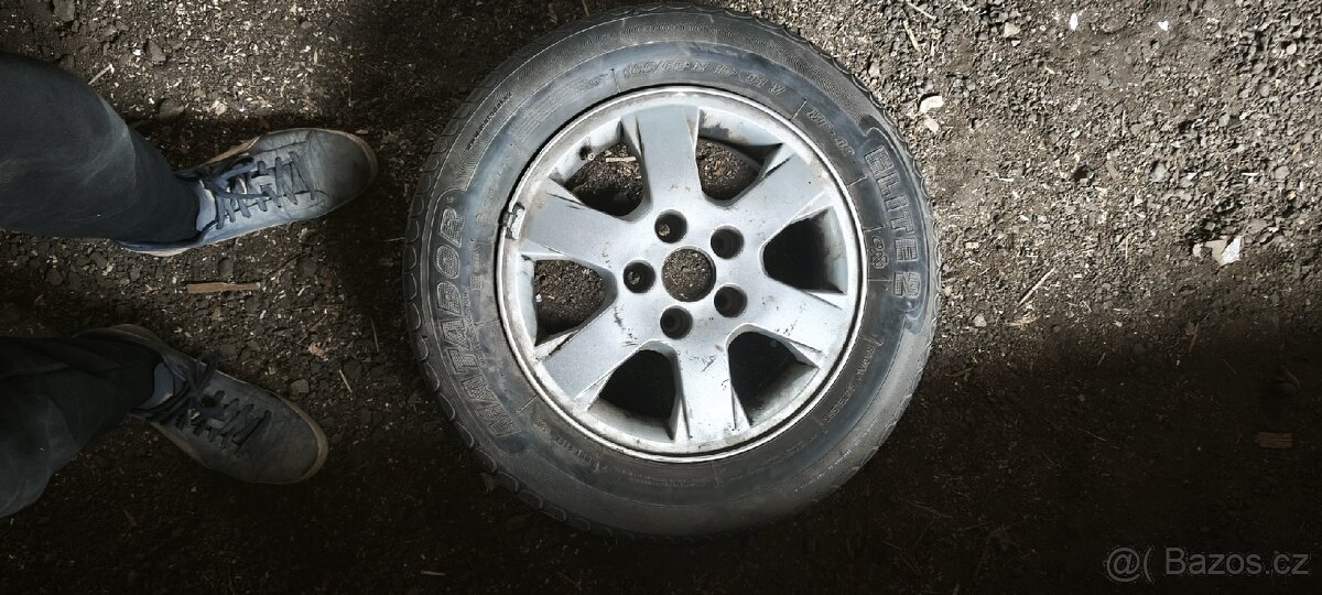 Kola 165/65 R15