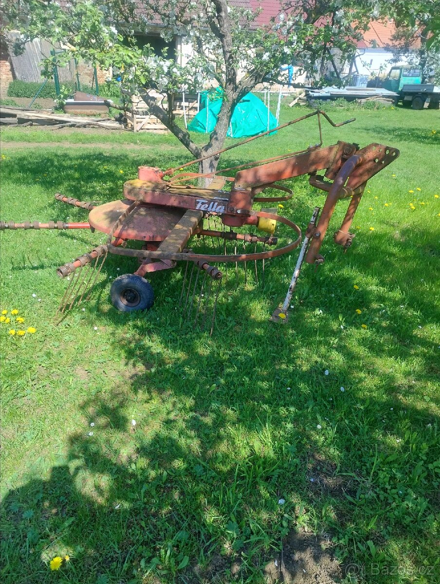 Prodám shrnovač sena Fella