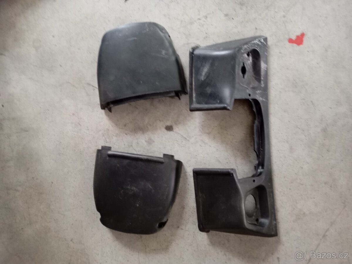 Škoda 120l plasty kolem volantu