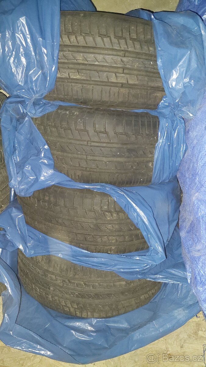 225/45 r17 Continental