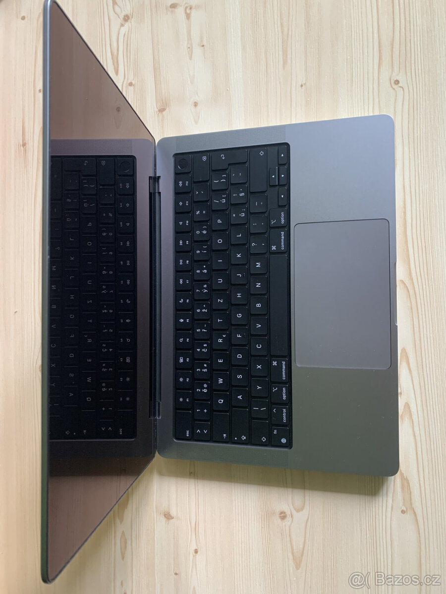 MacBook Pro 14" (2023)