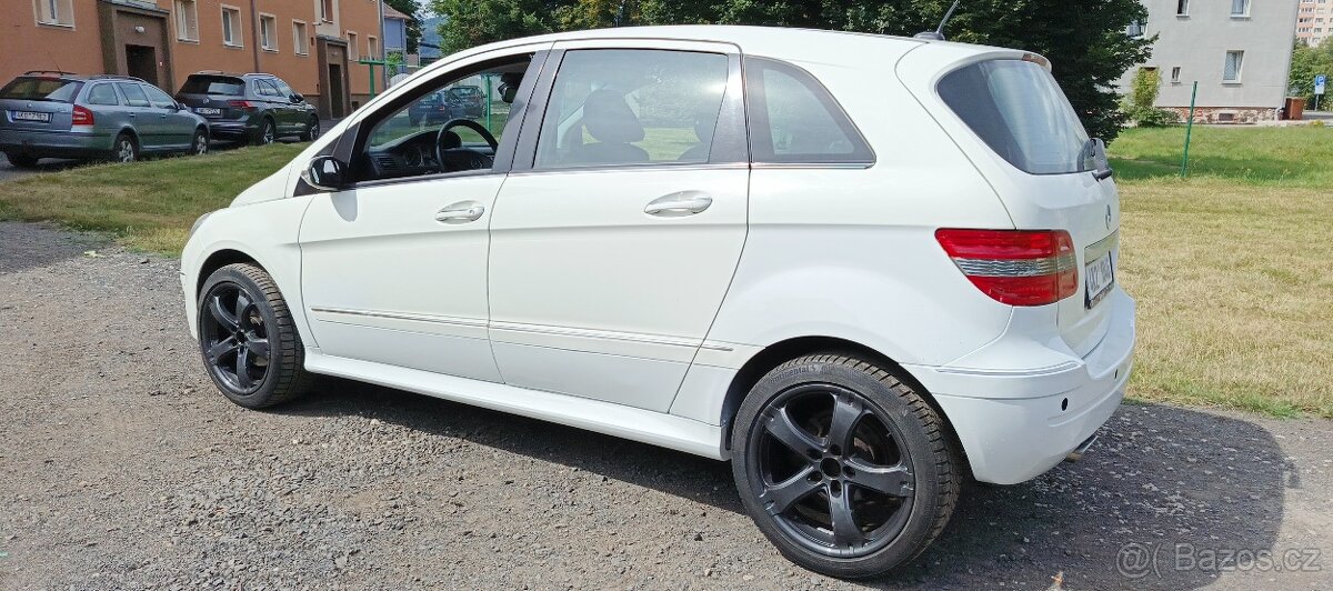 Mercedes benz b 200 turbo 142kw