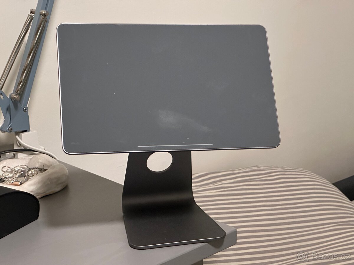Epico magneticky stajan iPad 12.9 nebo 13”