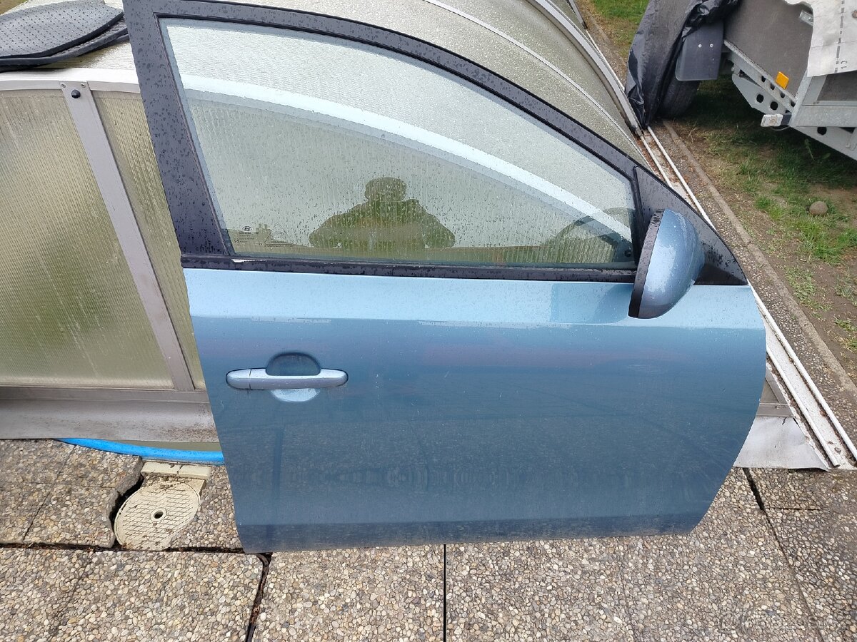 Hyundai i30 přední dveře