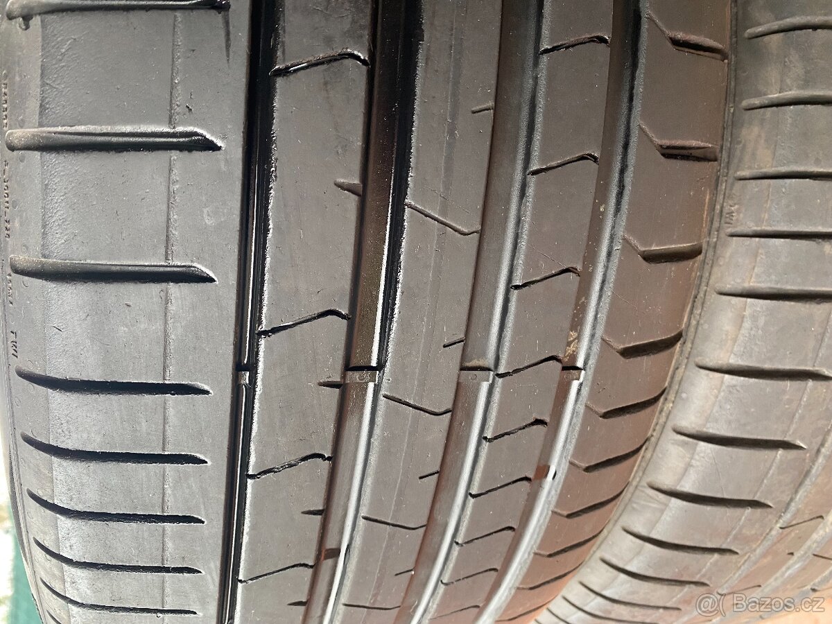 prodam 4 ks pneu 235/50/19 Pirelli
