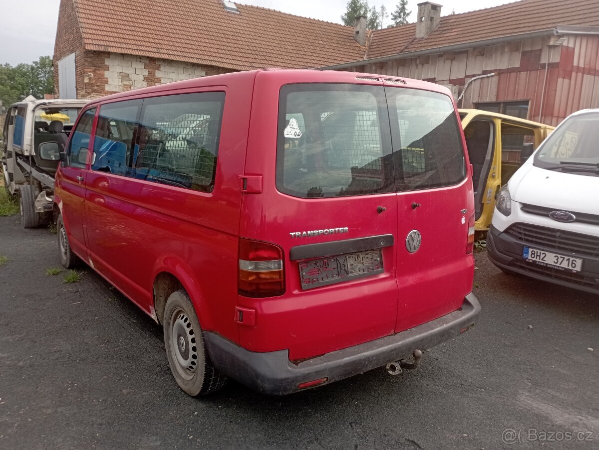 Prodám díly z VW transportér T5 1.9 tdi