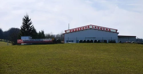 Manipulant v práškové lakovně