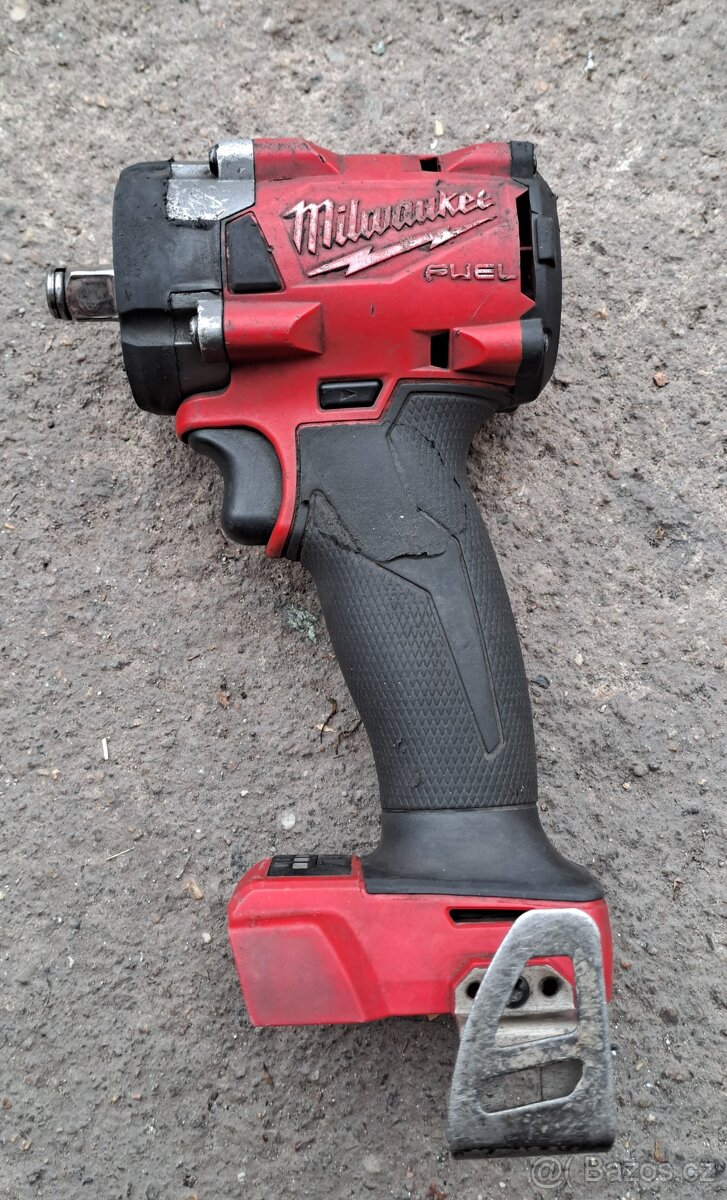 Rázový utahovák Milwaukee 18v