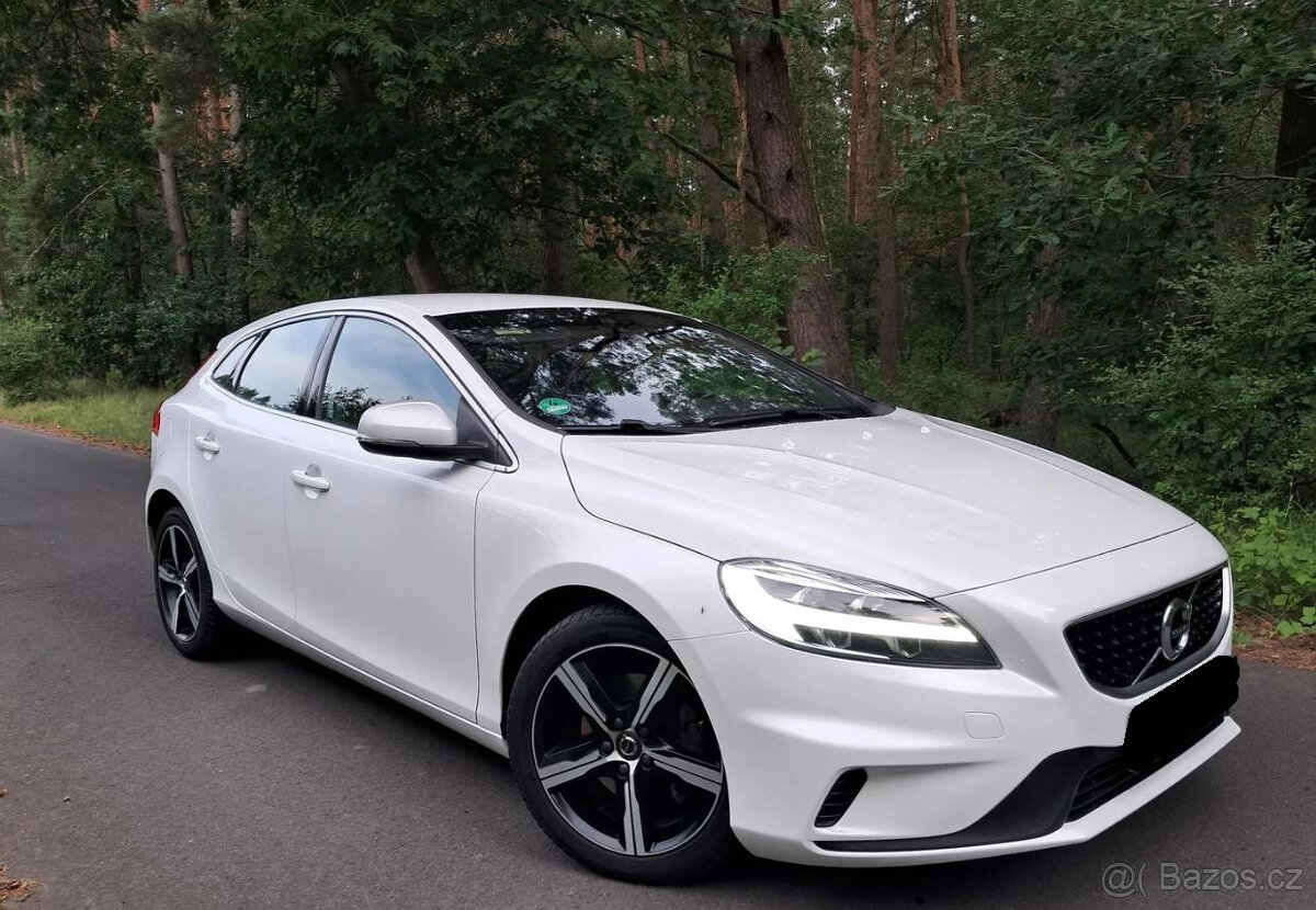 Volvo V40 T2 Drive-E R-Design Momentum