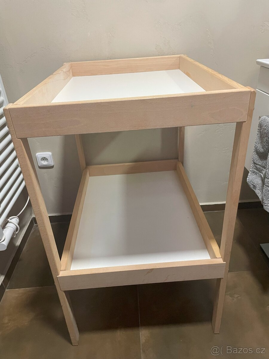 Prodám přebalovací pult Ikea dřevo