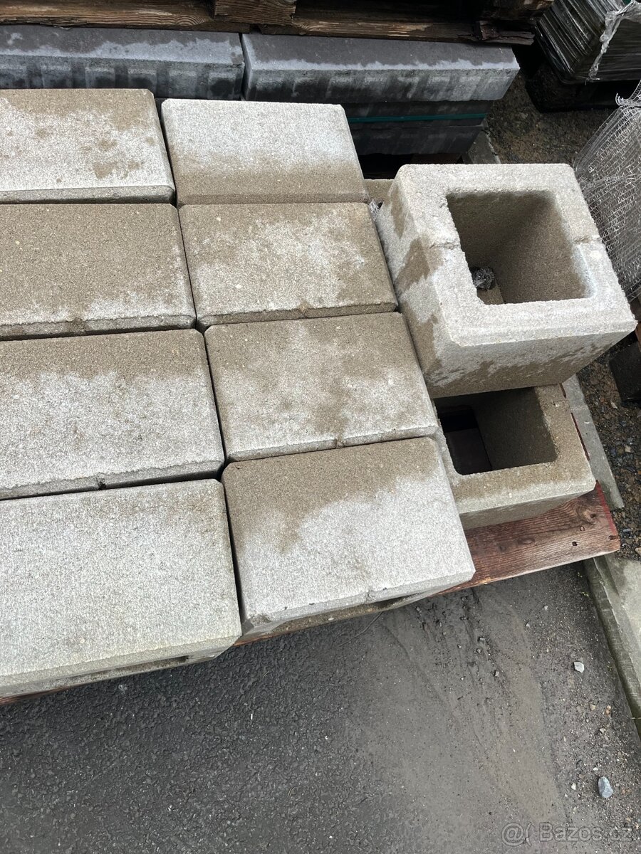 TVÁRNICE OKRASNÁ KBF 30-15 A 30x30x20