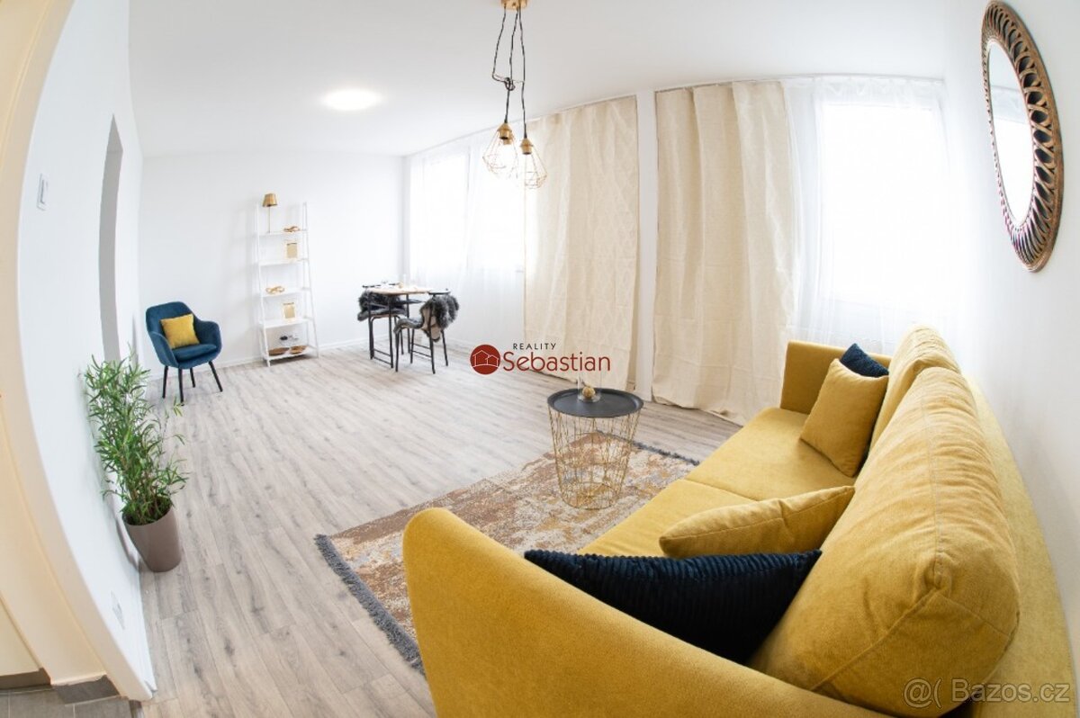 Pronájem bytu 2+1 v ulici A.Sochora v Teplicích (703)