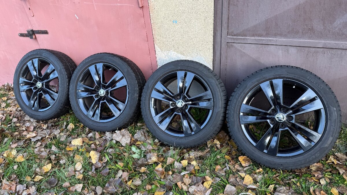Alu kola Škoda R18 7J 5x112 ET 45 Black