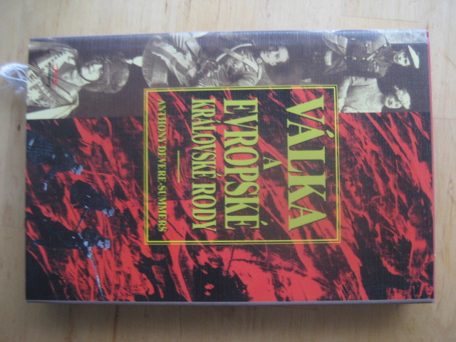 Kniha Válka a Evropské královské rody