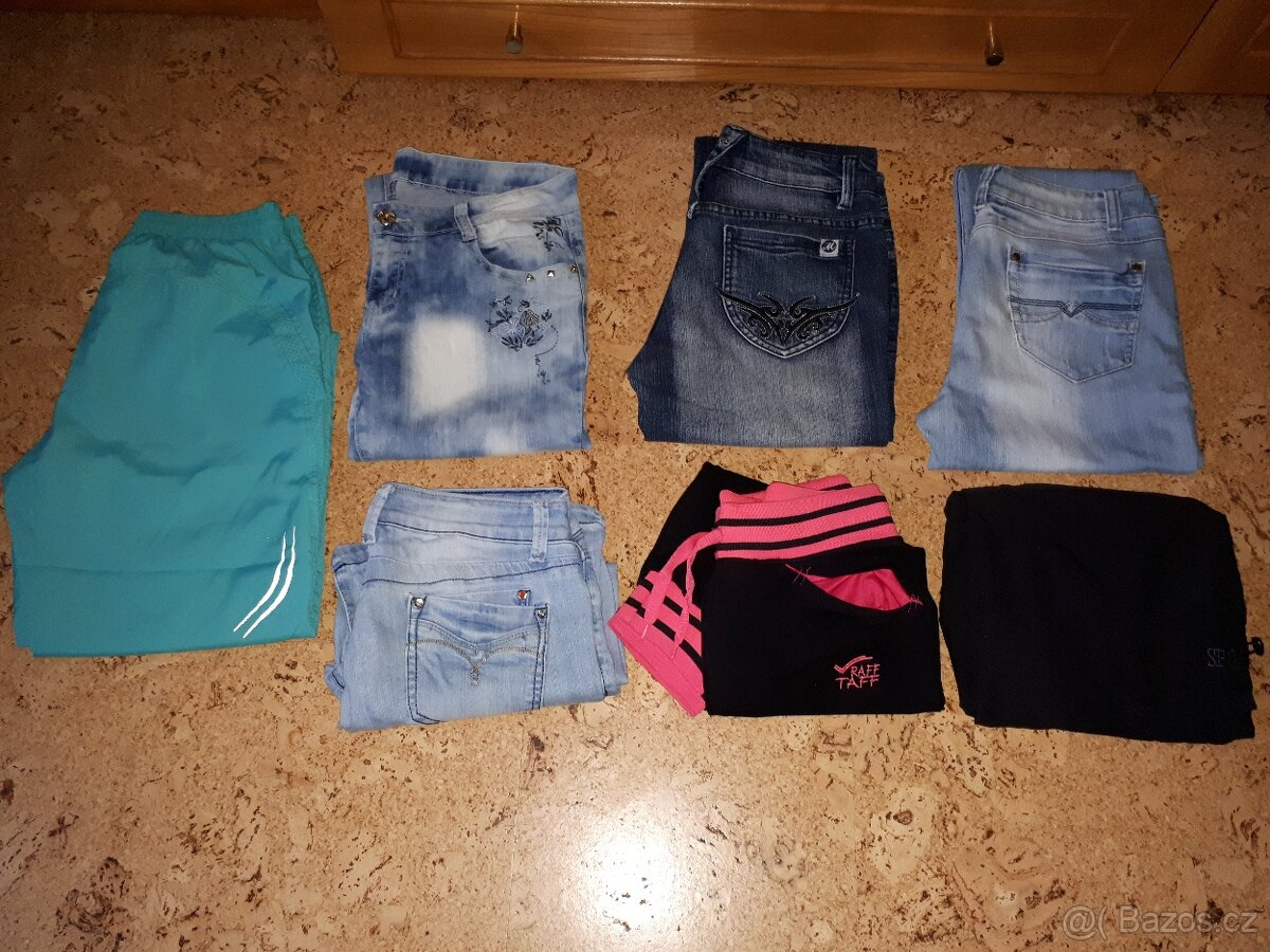 Džíny, kalhoty, kraťasy.