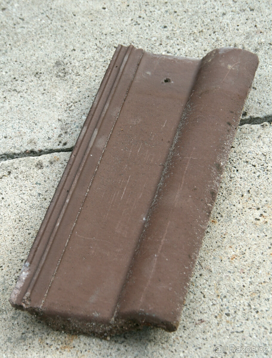 Střešní tašky KM BETA půlky