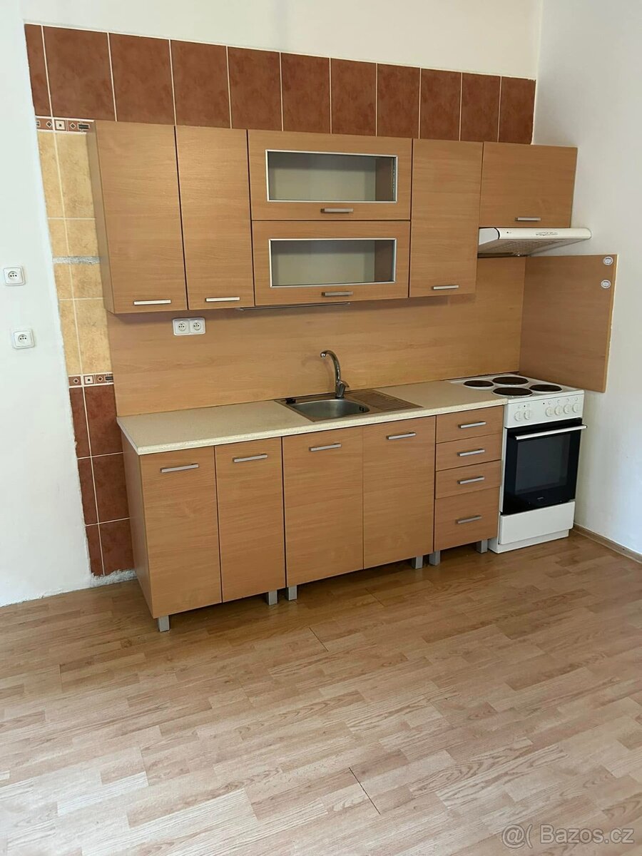 Nabízíme k pronájmu dva byty 2kk v Jemnici.