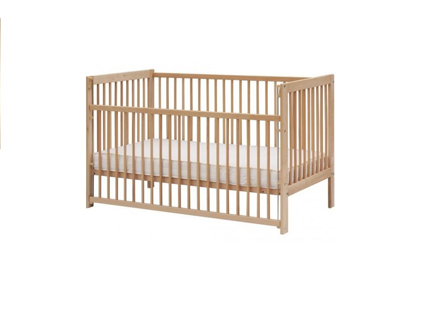 Dětská postýlka dřevěná