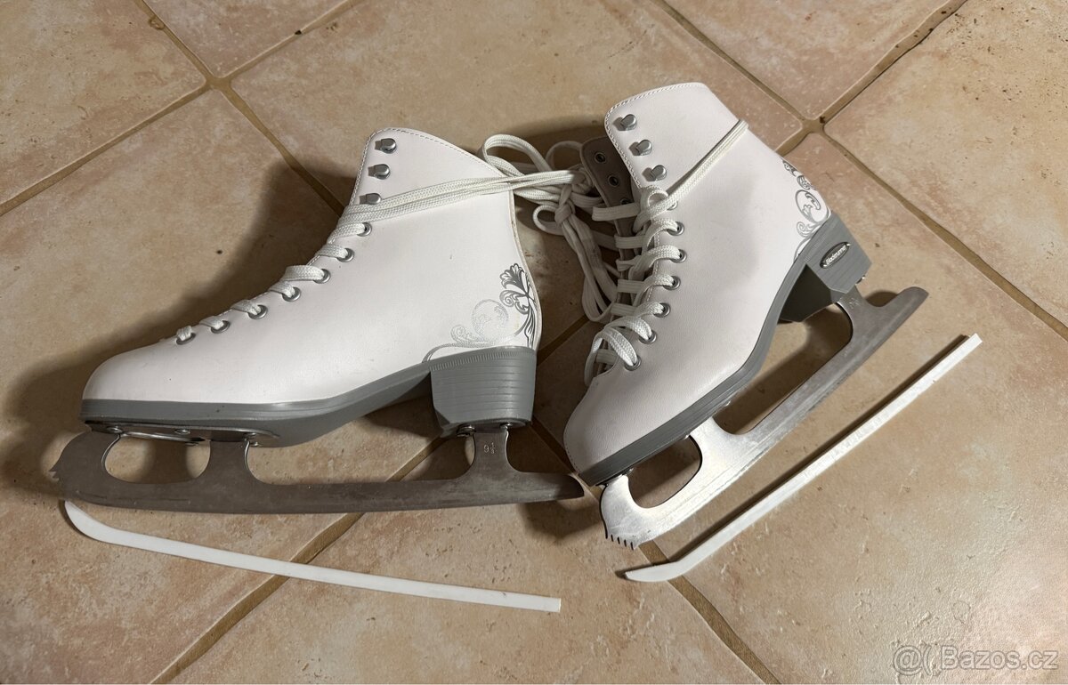 Dámské lední brusle Bladerunner velikost 38