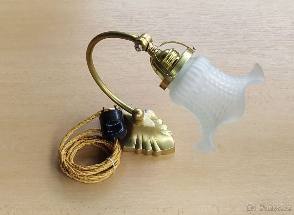 Stará stolní mosazná lampička