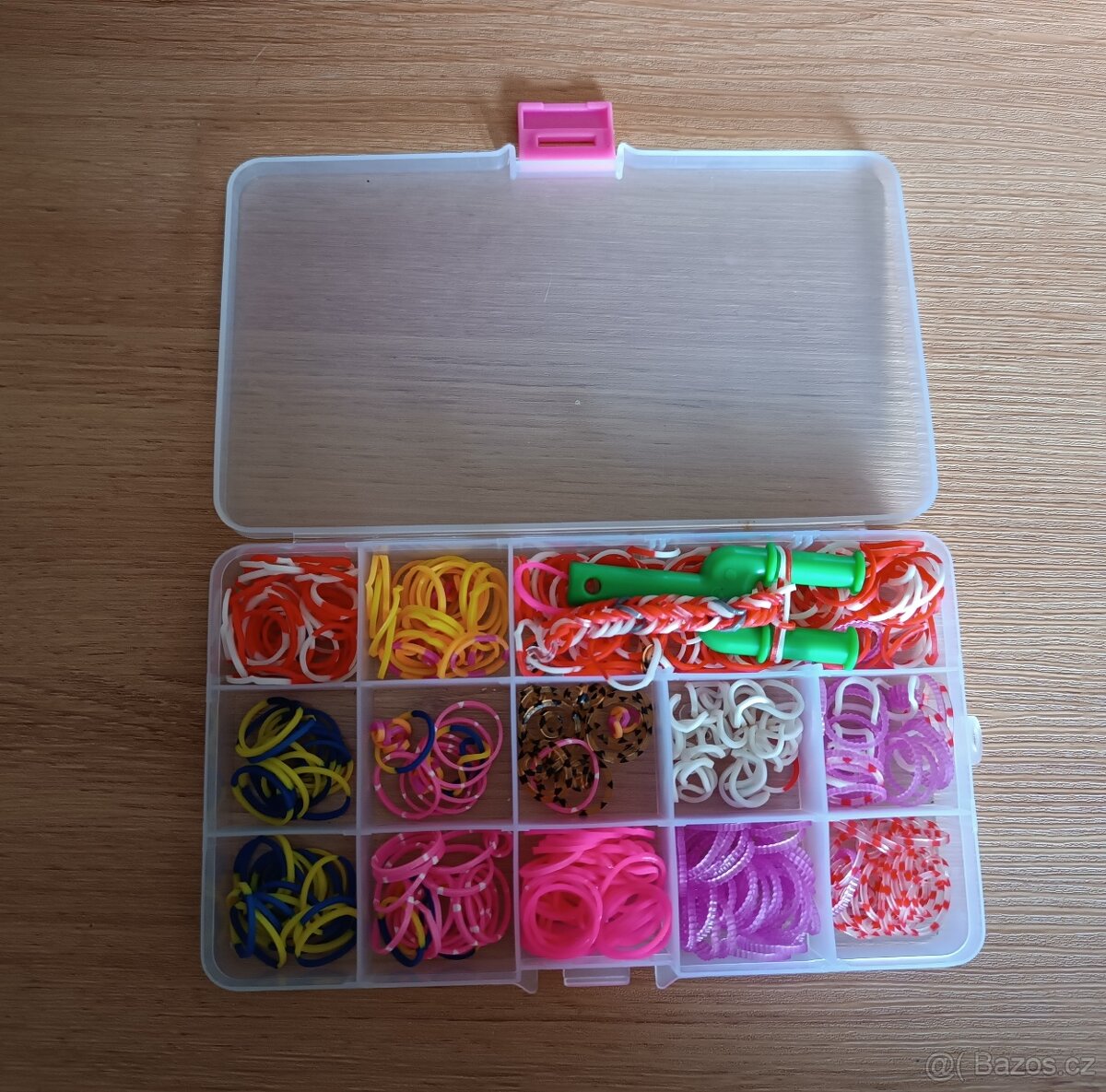 Gumičkování kreativita kreativní tvoření v kufříku