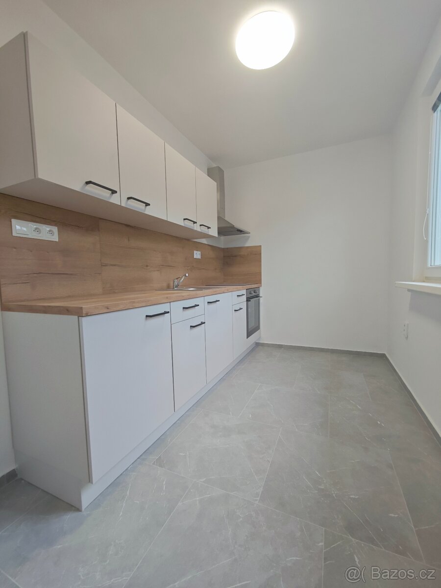 Pronájem bytu 2+1 Vsetín-Luh