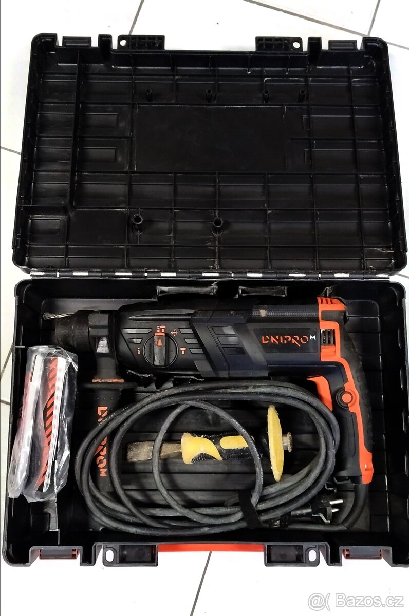 Sbíjecí vrtačka DNIPRO-M RH-100