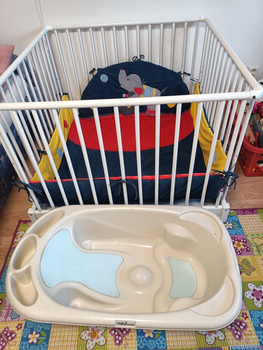 Prodám dětskou ohrádku,postýlku…..