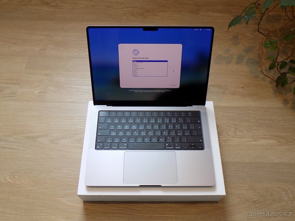 Apple MacBook Pro 14" (2023) / M2 Pro / 16GB RAM / 512GB /