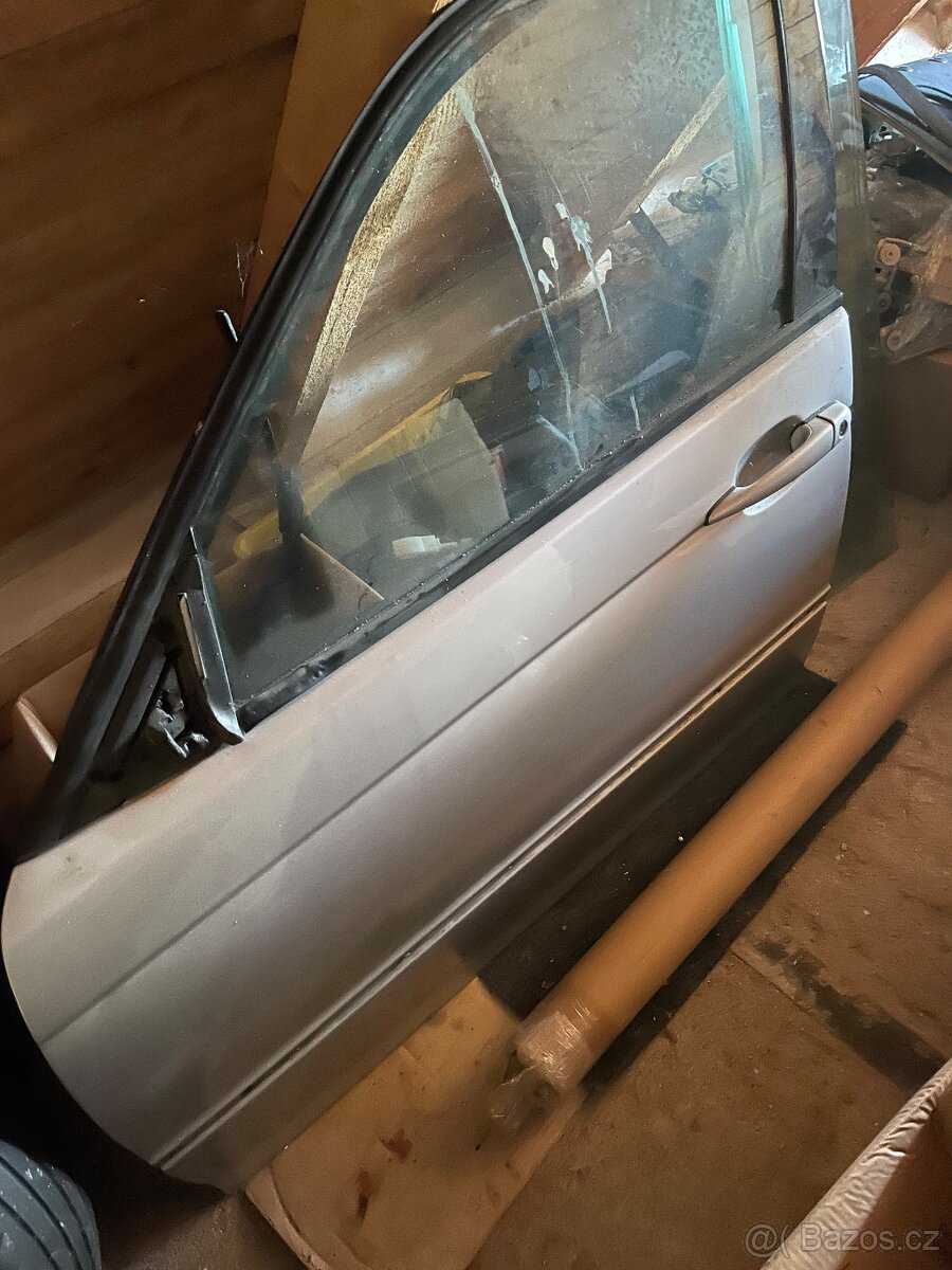 Bmw e46 přední dveře