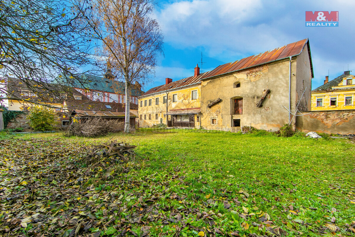 Prodej rodinného domu, 247 m², Bor, ul. náměstí Republiky