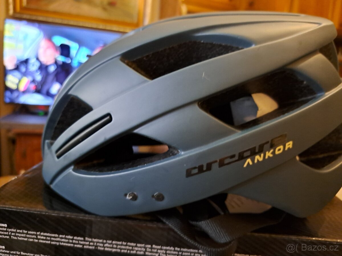 Prodej cyklistická přilba M pánská Arcore