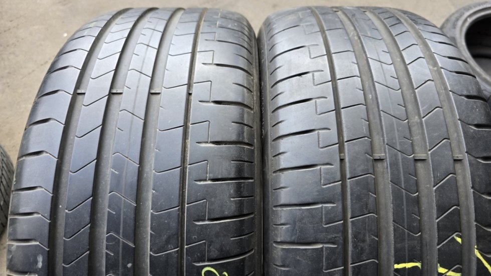 Letní pneu 245/40/19 Pirelli
