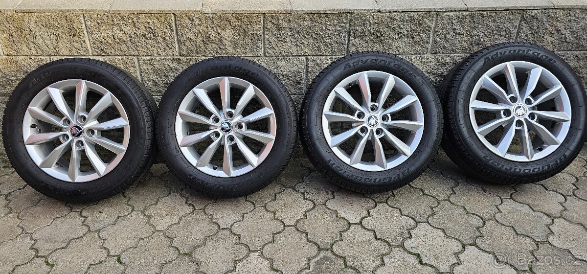 Originál alu Škoda 3 5x112 205/55 R16 letní - 6mm
