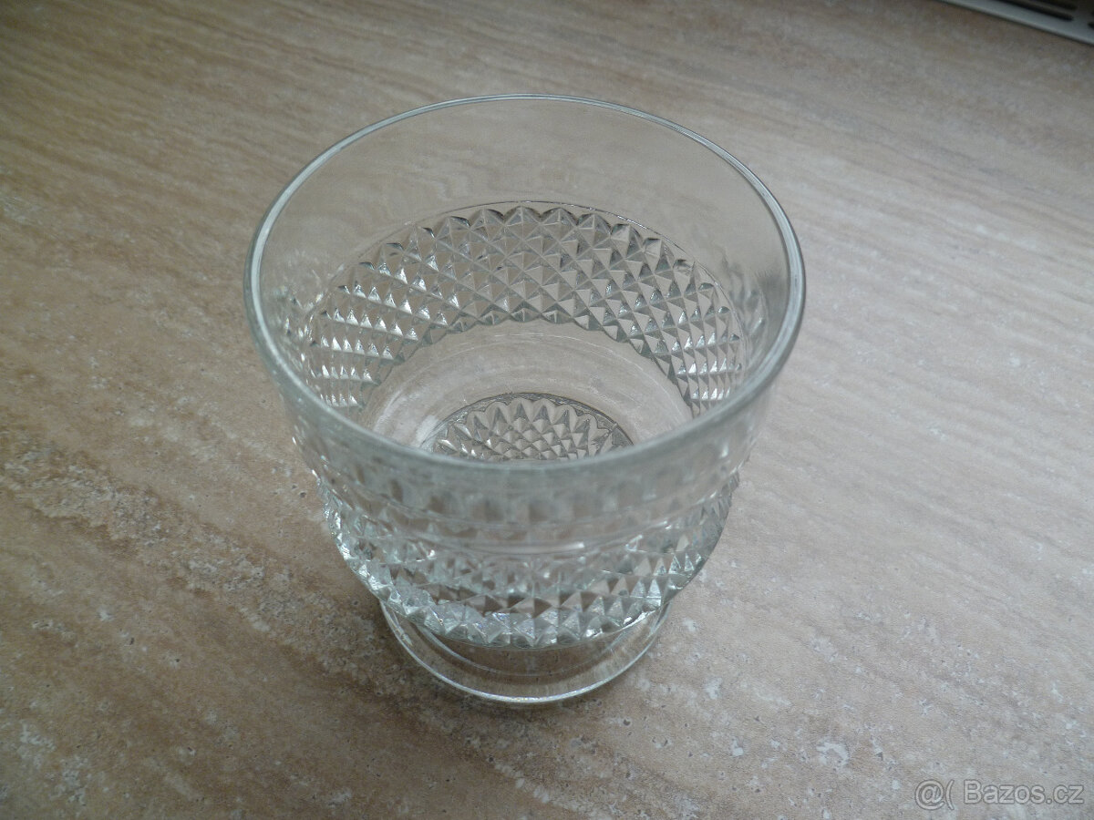 Retro poháry sklárny Libochovice 6 ks levně
