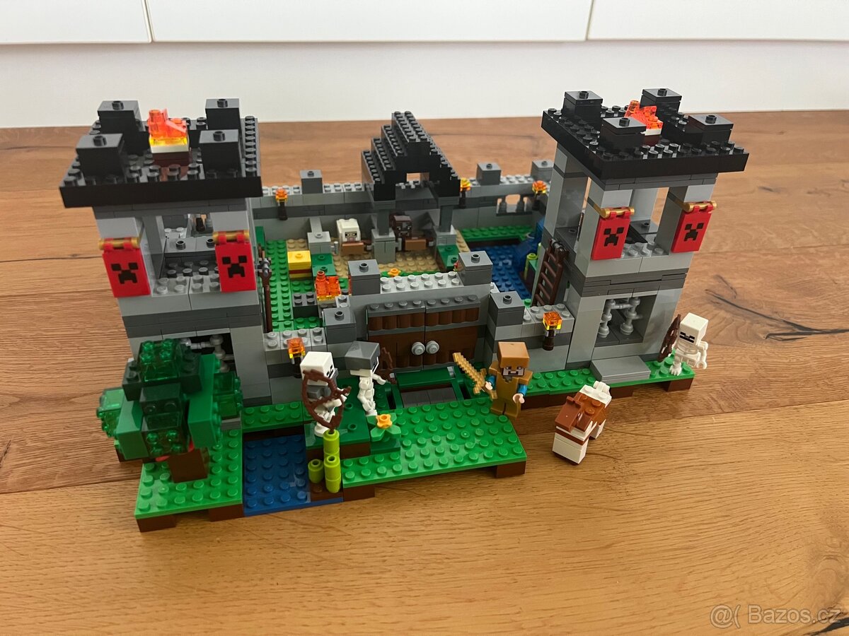 Lego Minecraft pevnost